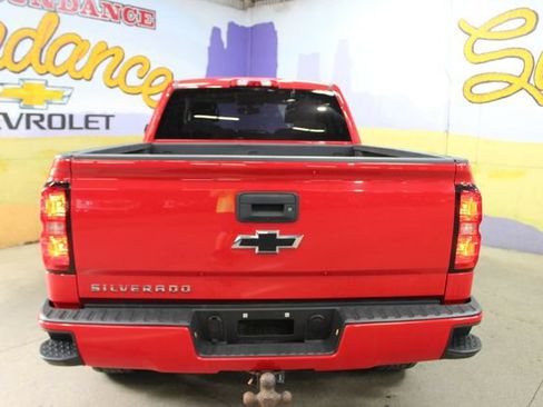 Used 2018 Chevrolet Silverado 1500 Custom w/ Custom Convenience Package AWD/4WD image 7