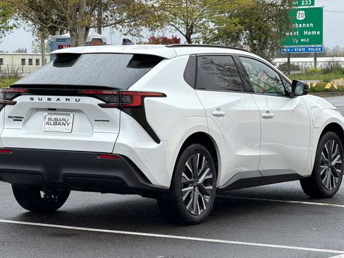 New 2026 Subaru Solterra Limited image 4