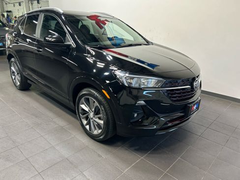 Used 2023 Buick Encore GX Select w/ Sport Touring Package FWD image 2