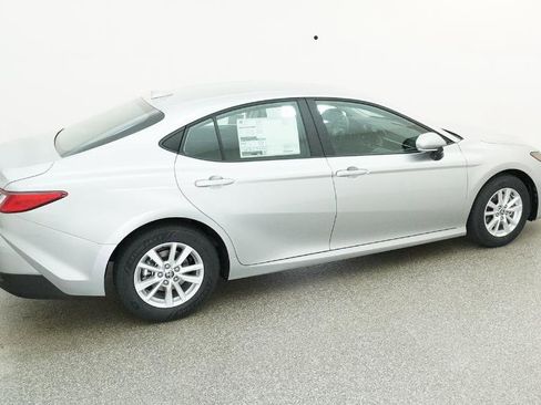 New 2026 Toyota Camry LE image 10