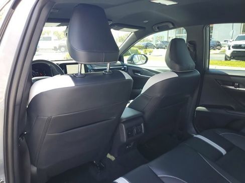 Used 2026 Toyota Camry SE w/ Convenience Package image 8