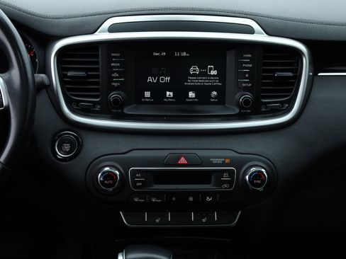 Used 2020 Kia Sorento EX image 5