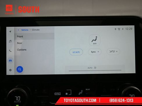 New 2026 Toyota Highlander Platinum image 17