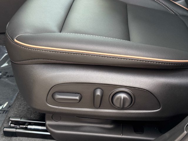 New 2026 Buick Envista Sport Touring FWD image 18