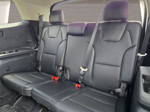 Used 2022 Kia Telluride S FWD image 12