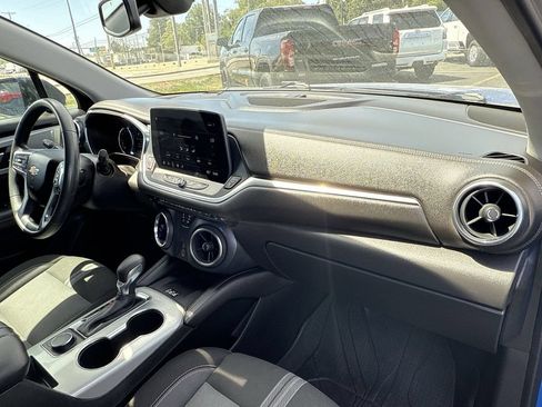 Certified 2024 Chevrolet Blazer LT w/ Convenience Package FWD image 27