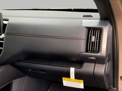 Used 2025 Nissan Pathfinder Rock Creek AWD/4WD image 18