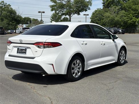 Used 2023 Toyota Corolla LE w/ Carpet Mat Package (TMS) FWD image 28
