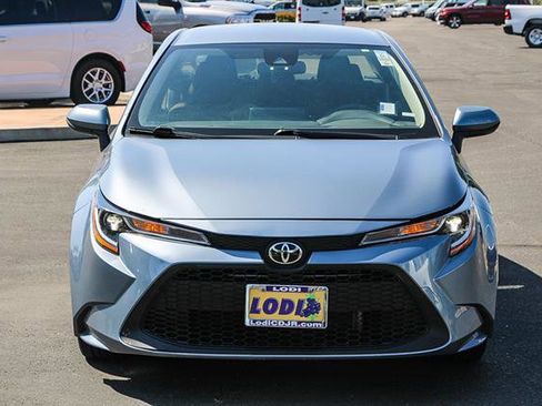 Used 2022 Toyota Corolla LE image 6