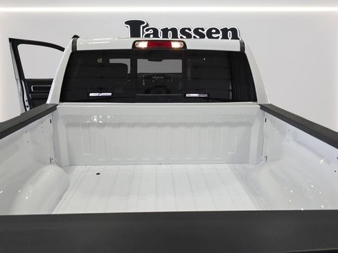 New 2026 RAM 1500 Laramie w/ Chrome Appearance Group AWD/4WD image 9