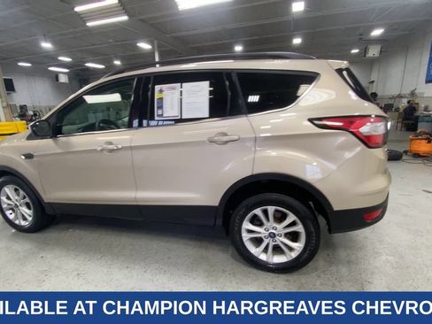 Used 2018 Ford Escape SE FWD image 7