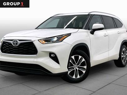 Used 2021 Toyota Highlander XLE