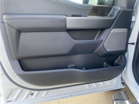 New 2026 Ford F350 Lariat w/ Chrome Package image 13