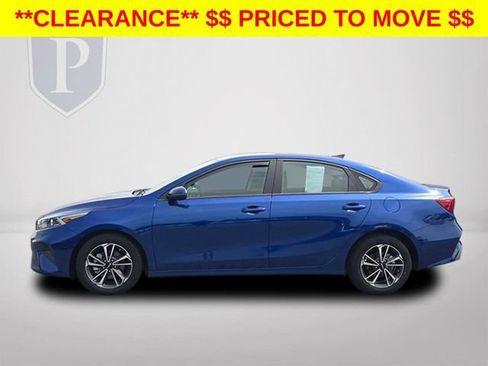Used 2024 Kia Forte LXS w/ LXS Technology Package FWD image 11