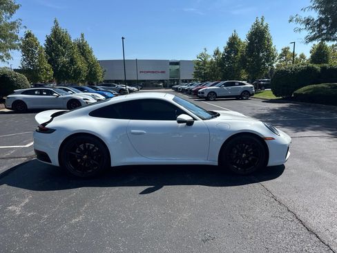 Used 2024 Porsche 911 Carrera 4 AWD/4WD image 3