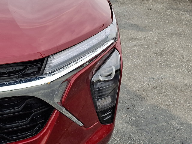 Used 2025 Chevrolet Trax LT FWD image 9