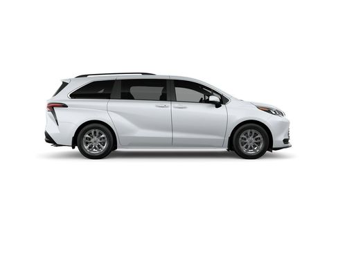 New 2026 Toyota Sienna XLE FWD image 34
