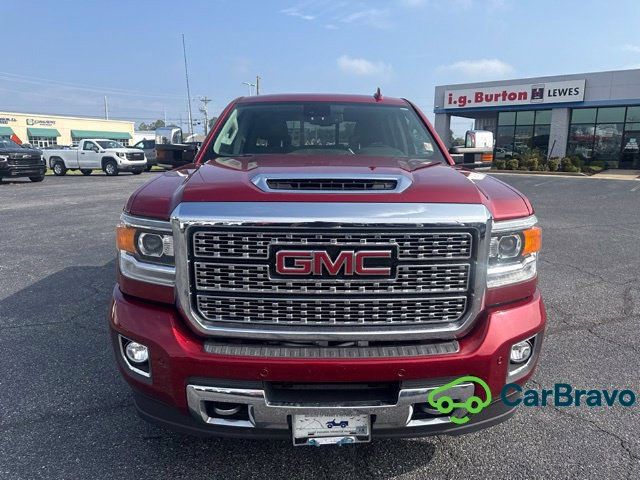 Used 2019 GMC Sierra 2500 Denali w/ Duramax Plus Package AWD/4WD image 8