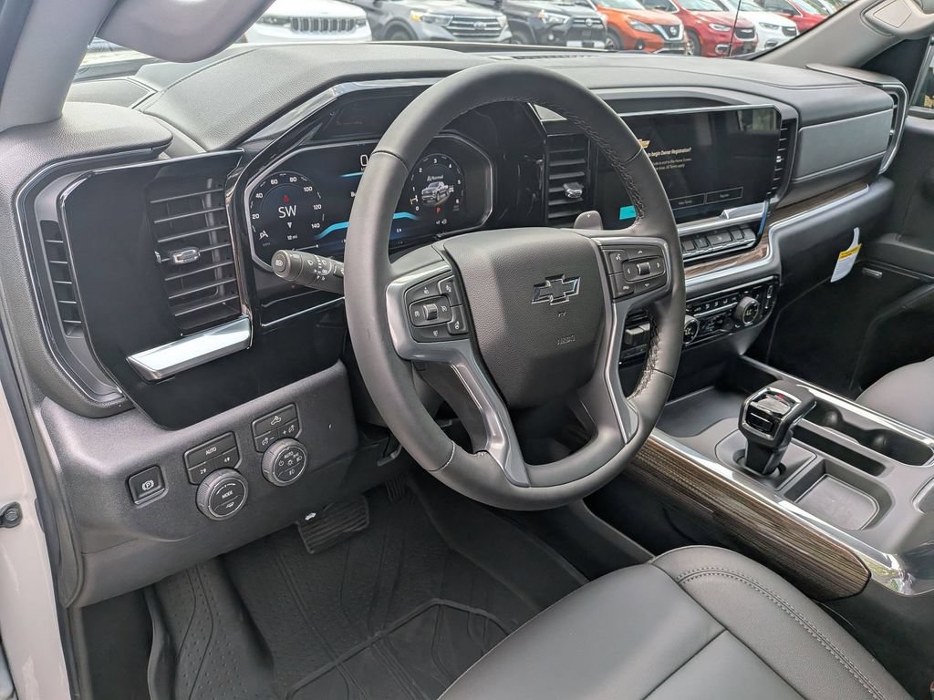 New 2026 Chevrolet Silverado 1500 RST w/ Dark Appearance Package AWD/4WD image 16