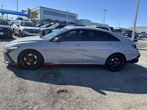 Used 2025 Hyundai Elantra N image 6