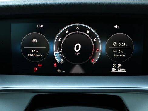 New 2025 Volkswagen Tiguan SE image 18