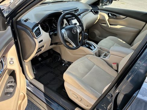 Used 2016 Nissan Rogue SV w/ SV Premium Package AWD/4WD image 7