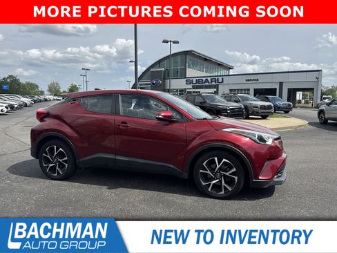 Used 2018 Toyota C-HR XLE image 2
