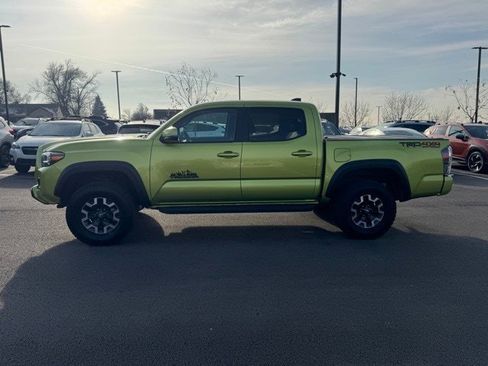 Used 2023 Toyota Tacoma TRD Off-Road w/ TRD Premium Off Road Package image 7
