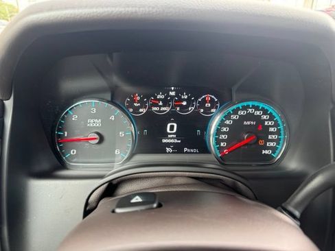 Used 2017 Chevrolet Tahoe LT w/ Luxury Package RWD image 13