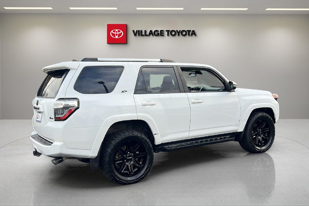 Certified 2024 Toyota 4Runner SR5 Premium w/ Moonroof Package AWD/4WD image 5