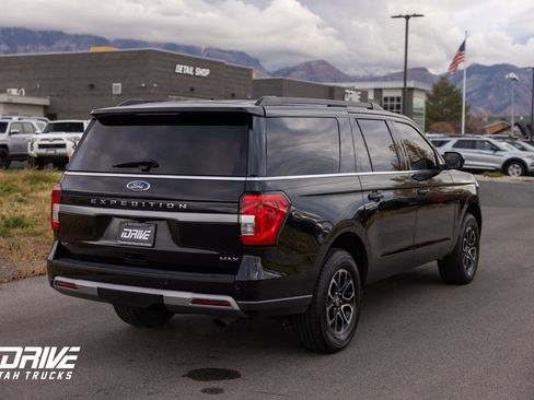 Used 2023 Ford Expedition Max XLT image 8