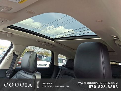 Certified 2024 Lincoln Corsair Reserve w/ Equipment Group 201A image 14