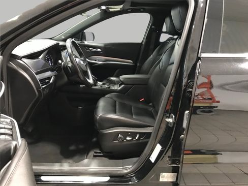 Used 2020 Cadillac XT4 Premium Luxury AWD/4WD image 9