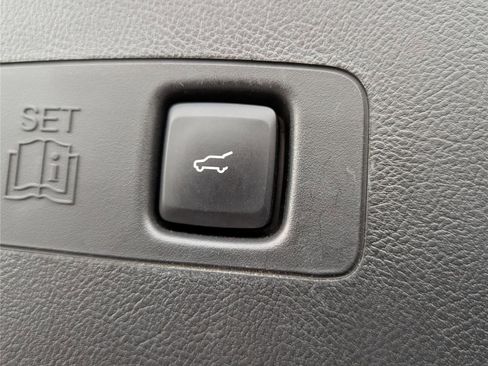 Used 2023 Lincoln Corsair AWD w/ Equipment Group 101A image 12