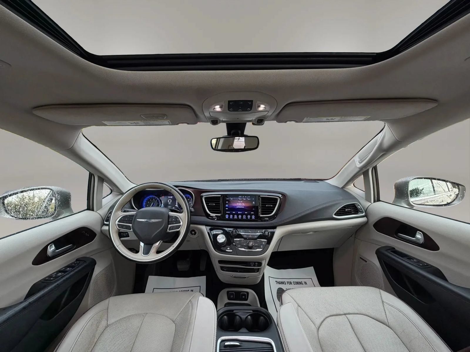 Used 2017 Chrysler Pacifica Limited FWD image 22