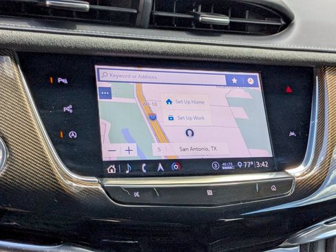 Used 2020 Cadillac XT6 FWD image 14