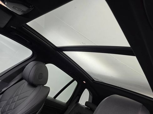 Used 2025 BMW X5 sDrive40i w/ Premium Package RWD image 12