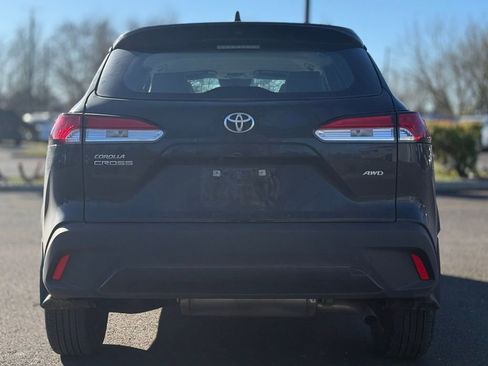 Used 2023 Toyota Corolla Cross L image 4