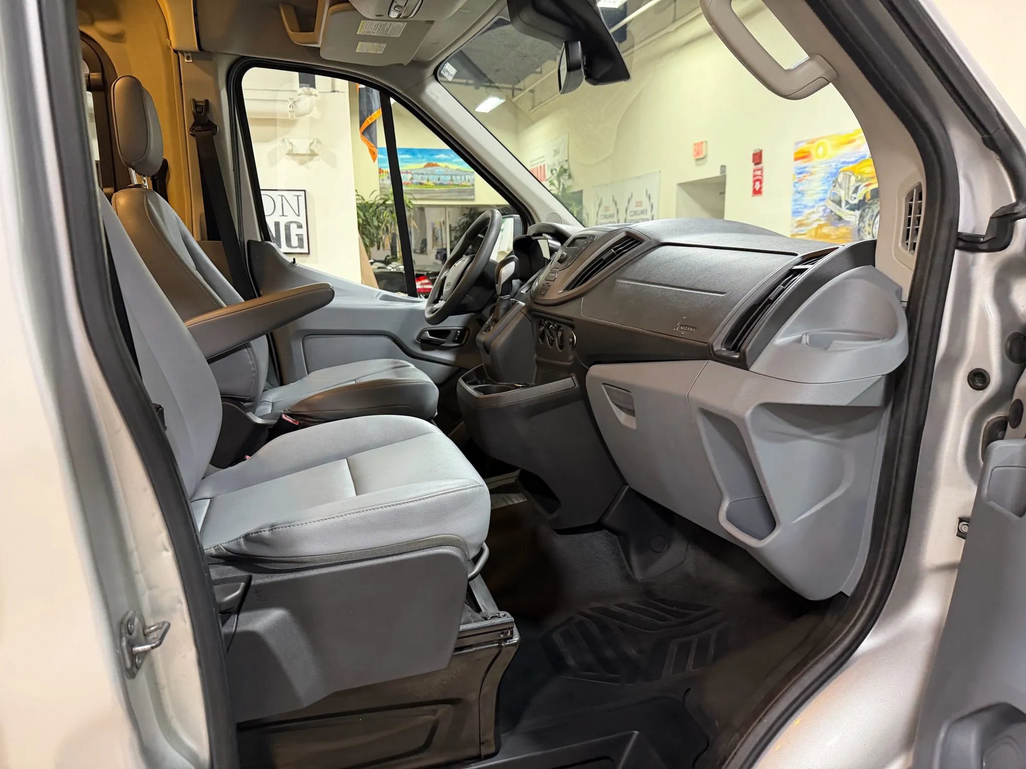 Used 2015 Ford Transit 250 148 Medium Roof RWD image 37