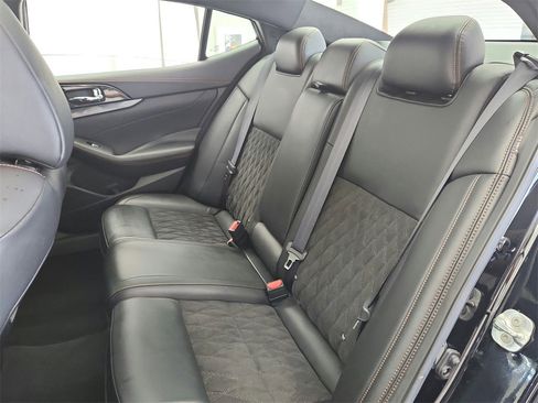 Used 2022 Nissan Maxima SR image 31