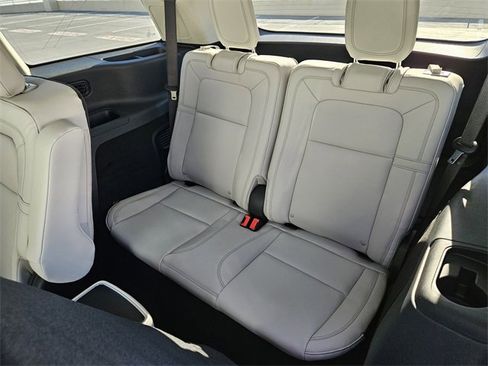 New 2026 Lincoln Aviator Reserve image 29