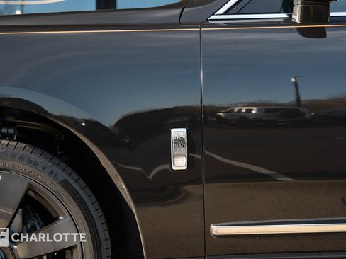 Used 2019 Rolls-Royce Cullinan image 9