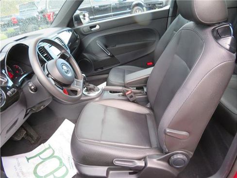 Used 2017 Volkswagen Beetle 1.8T image 3