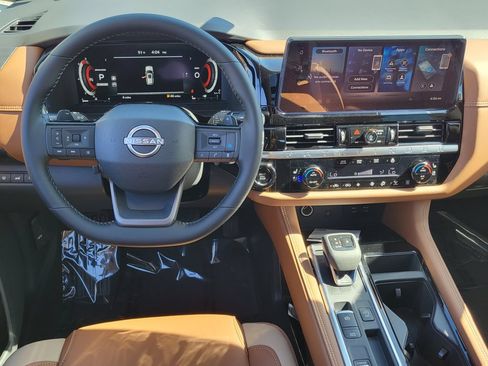 New 2026 Nissan Pathfinder Platinum w/ Cargo Package FWD image 5