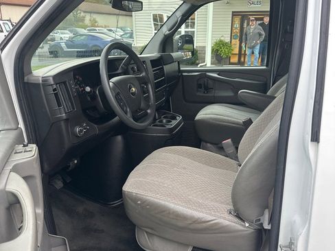 Used 2013 Chevrolet Express 3500 LT w/ LT Preferred Equipment Group image 11