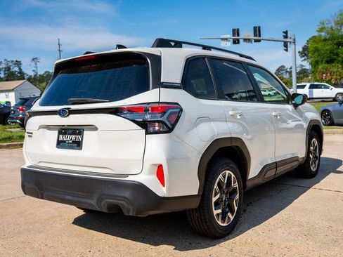 Certified 2025 Subaru Forester Premium AWD/4WD image 18