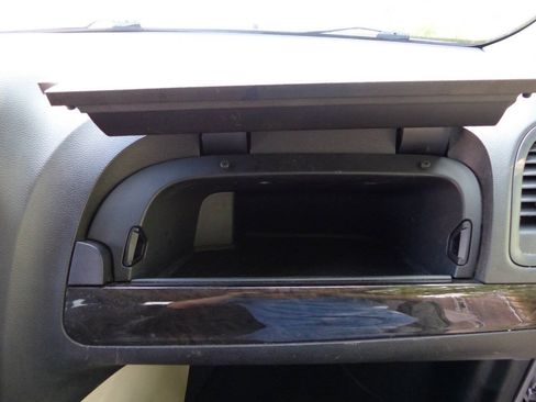 Used 2019 Dodge Grand Caravan SE FWD image 43