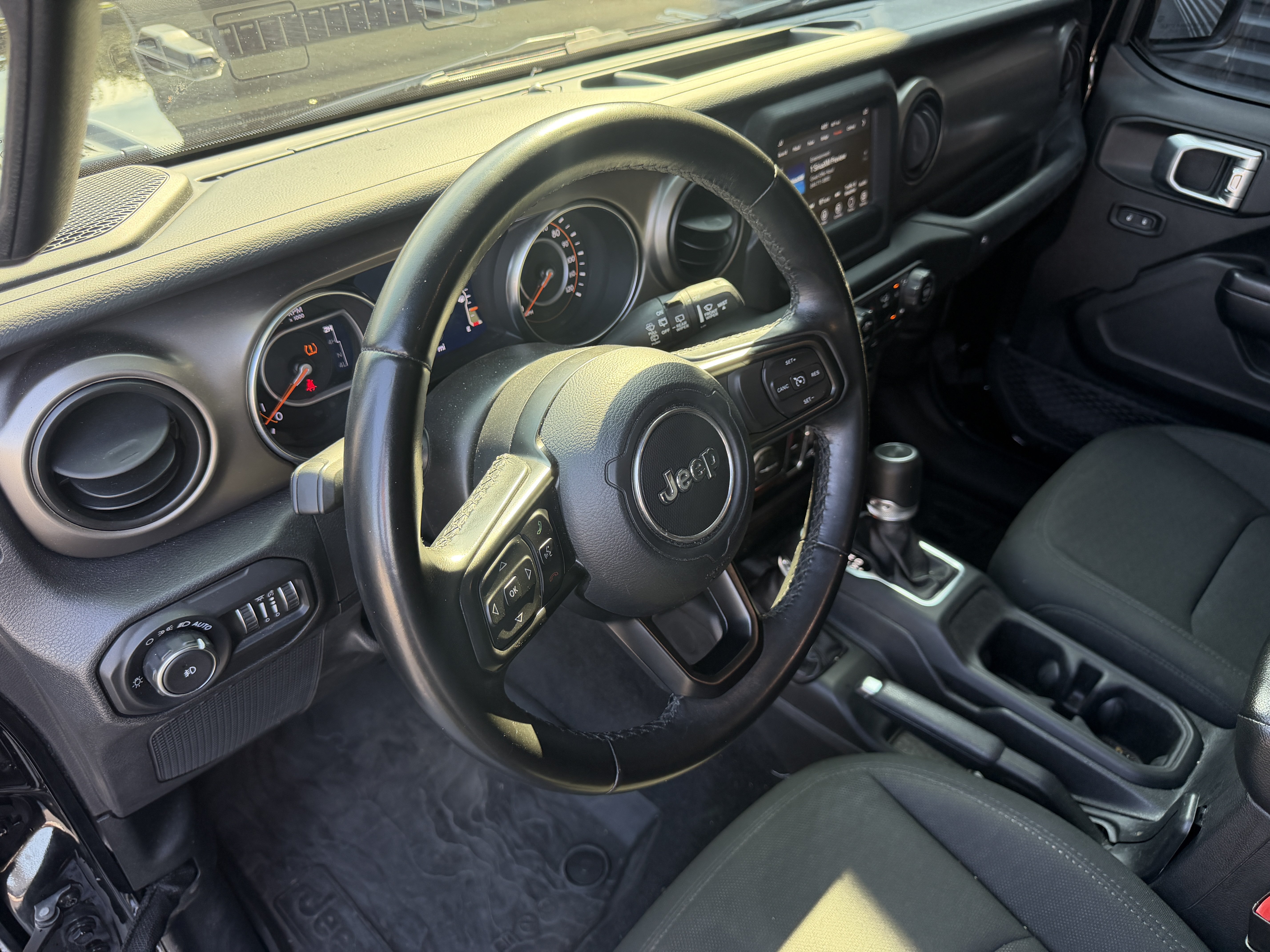 Used 2021 Jeep Wrangler Unlimited Sport AWD/4WD image 4