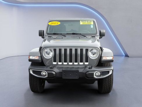Used 2023 Jeep Wrangler Sahara w/ Cold Weather Group image 9