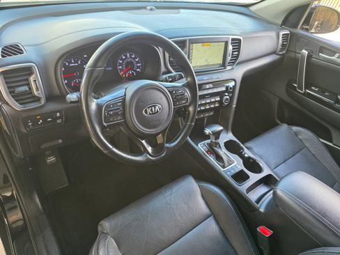 Used 2018 Kia Sportage EX w/ EX Technology Package FWD image 17